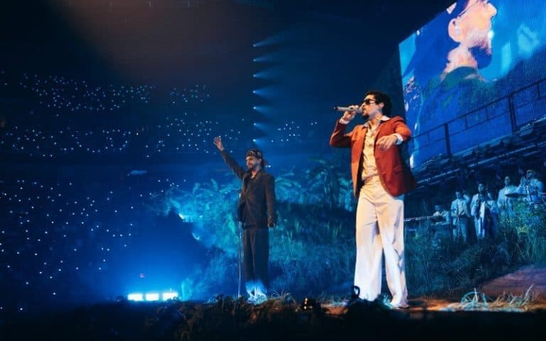 Bad Bunny pone a perrear a los sordos al ritmo de los intérpretes de señas en Puerto Rico