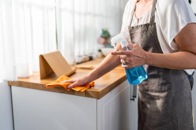 ¡Atención! La cocina supera al baño en bacterias, según NSF International