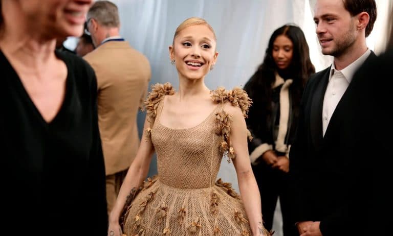 ¿Familia de Ariana Grande planea intervención por su salud?
