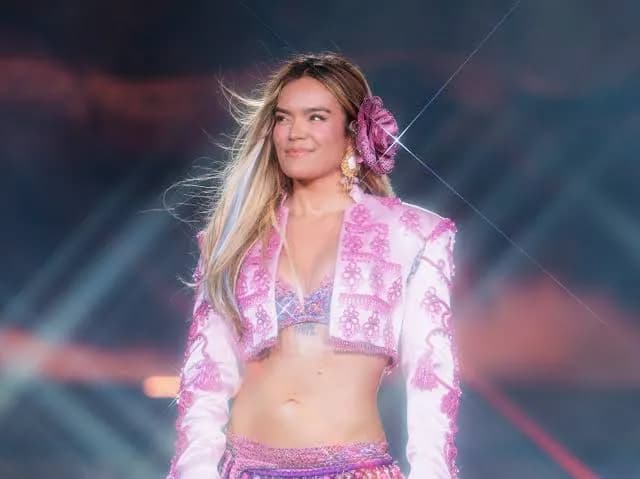 Karol G busca a Cazzu para hacer una colaboración: ayudémosle etiquetándola