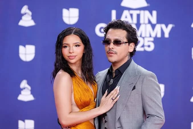 Nodal prepara canción para su boda con Ángela Aguilar