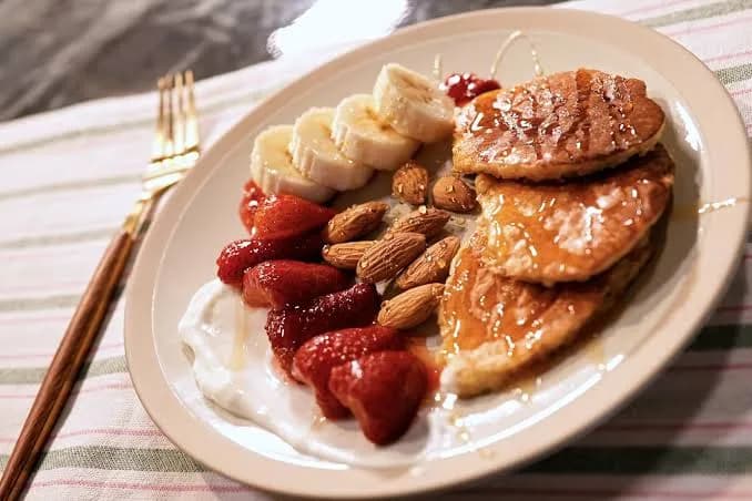 Pancakes de yogur y avena: proteína en 20 minutos