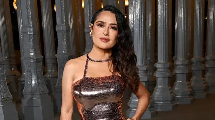El truco de Salma Hayek para alejar la mala vibra