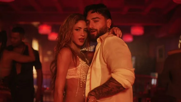 Shakira y Maluma revelan el detrás de cámaras del videoclip ‘Agua’