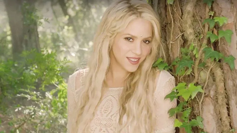 Reportan que Shakira estaría enamorada de un jugador de baloncesto en España