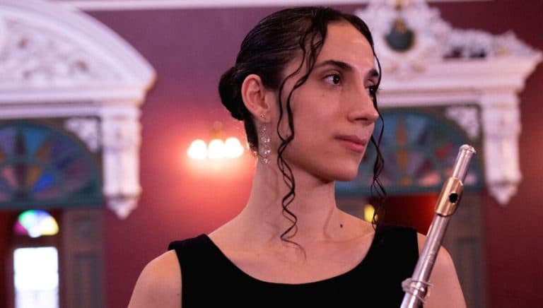 Gabriela Corleto, primera directora titular de orquesta sinfónica en Guatemala