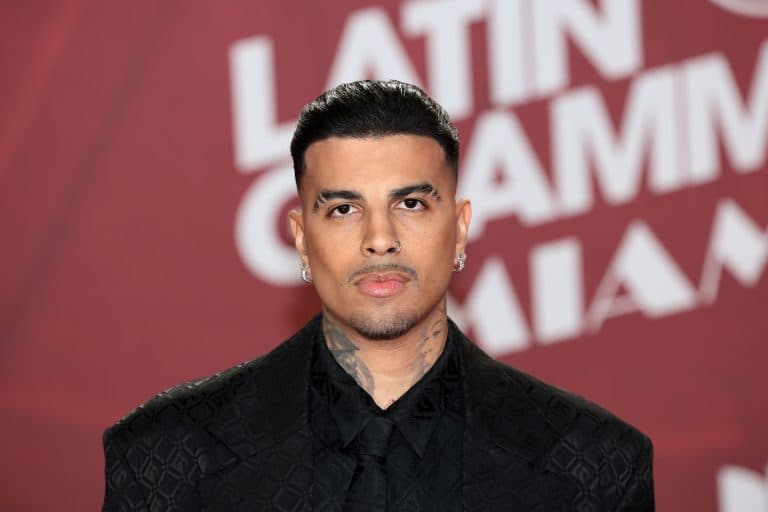 Rauw Alejandro ya sería papá desde hace algunas semanas